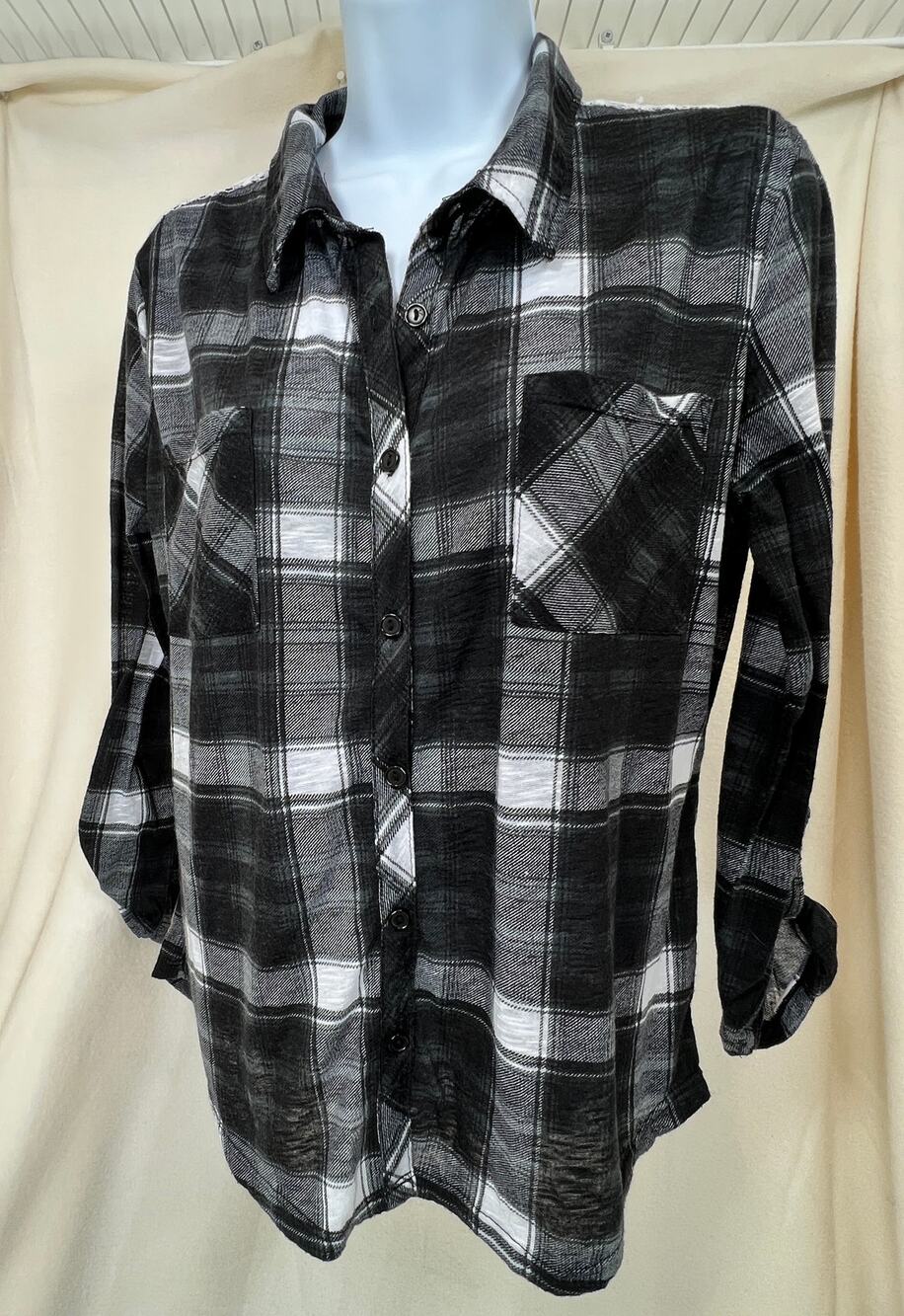 No Boundaries Plaid Button Down Shirt Lace Back Black White L